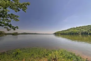 Waterloo Home with Fire Pit - 1/2 Mi to Boat Ramp! - Interiør