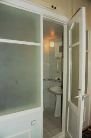 Timur The Great - Bathroom