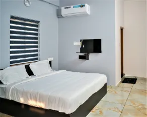 Aldora Airport Residency - Room
