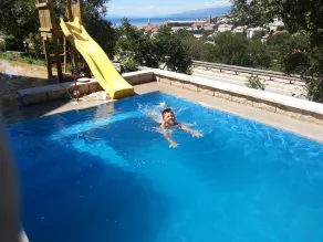 BC Apartments - Pool