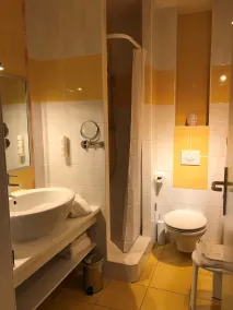 Hôtel Ursula - Bathroom