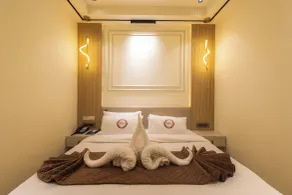 Deep Hotel - Room
