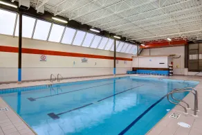 Days Inn by Wyndham Calgary South - Piscine