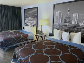 Super 8 by Wyndham Las Vegas North Strip/Fremont St. Area - Utsikt fra rommet