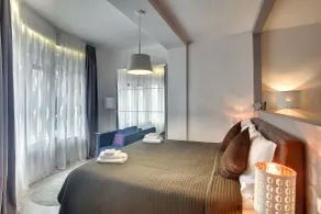 D&A Center Apartments with FREE Parking - Habitación