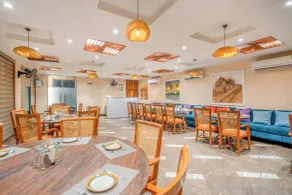 The White Seasons - Restaurant
