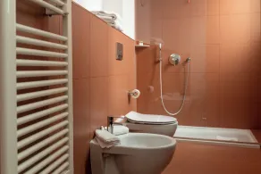 9Hotel Cesari - Bathroom