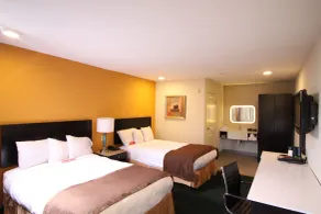Ramada by Wyndham Culver City - Chambre