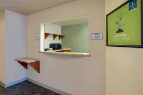 WoodSpring Suites Washington DC Andrews AFB - Hall