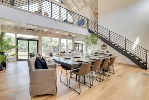 Waterfront Granbury Home w/ Electric Fireplace! - Innvendig