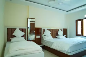 Hotel Mandakini Palace - Room