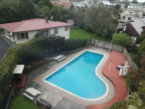 Touchwood Motor Inn & Inner City Camping Ground - Piscine