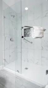 Candle Light Inn - Bathroom