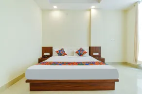 FabHotel Diamond I - Camera