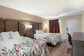 Red Roof Inn Manchester, TN - Zimmer