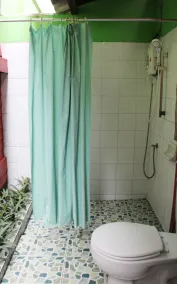 Baan Bua Homestay - Hostel - Bathroom