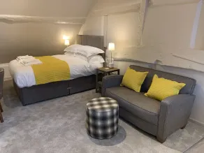 The Falcon Hotel - Chambre