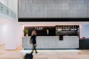 Hotel CUBE Prague - Recepción