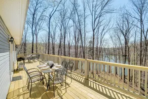 Fish, Boat & Hike: Lakefront Home w/ Game Room! - Innvendig