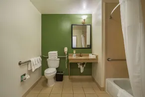 Sleep Inn & Suites Manchester near Arnold AFB - Salle de bain
