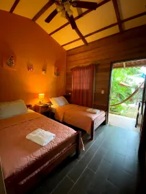 Hotel y Restaurante Mama Ines - Room