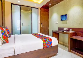 FabHotel Eros 211 - Nr Sreebhumi - Zimmer