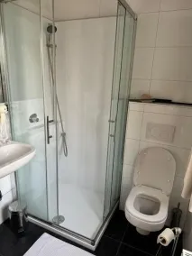 Hotel La Chaumiere - Bathroom