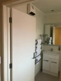 555 Motel Dunedin - Baño