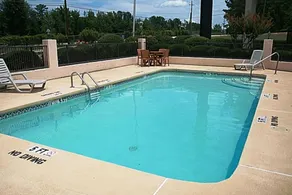 Regency Inn & Suites - Pool