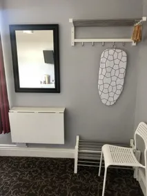 Number 19 Guesthouse - Room