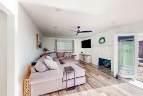Dog-friendly Home: Saltwater Pool, Fire Pit, Games - Interiör