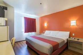 Motel 6 Dale, Indiana Near Holiday World and Splashing safari#Central Time #I64 Highway - Zimmer