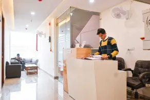 Yashobhoomi Inn - 500 mtr from Yashobhoomi Dwarka Gate no 6 - Receção