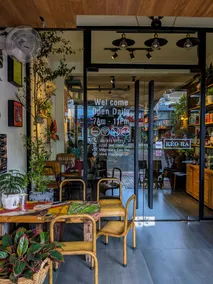 Magnolia's Can Tho - Interior entrance