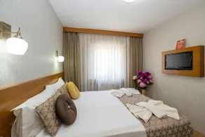 Grand Ons Hotel - Room