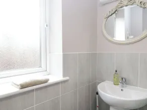 The Brambles - Baño