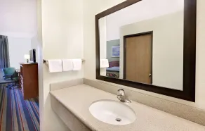 Super 8 by Wyndham Mt. Pleasant - Salle de bain