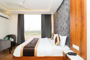 Hotel View, Delhi Airport - Quarto