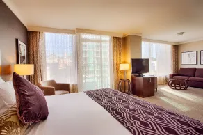 Pinnacle Hotel at the Pier - Chambre