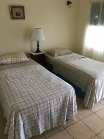 Serene room nr Intl Airpt & Sandy Beach - Habitación