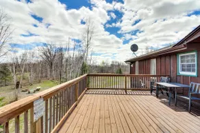 40-acre Brook Park Retreat Near Lakes & Fishing! - Innenbereich