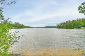 Lakefront Escape w/ Deck & Kayaks in Lovell! - Innvendig