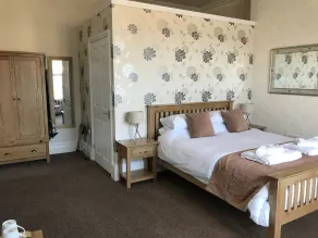 Cairn House - Bed & Breakfast - Room