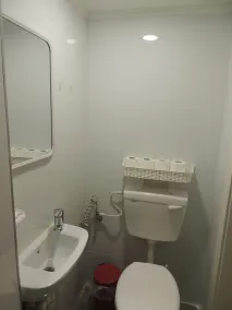 Asher's Apartments - Salle de bain