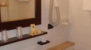 Hotel San Claudio - Bathroom