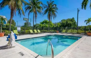 Extended Stay America Suites - West Palm Beach - Northpoint Corporate Park - Piscine