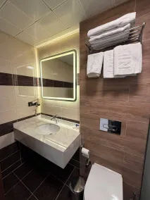 Nil Hotel - Bathroom