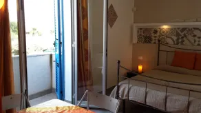 Appartement de vacances avec barbecue, terrasse et piscine | Avec animaux bienvenus - Vue de la chambre