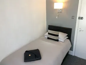 Apollo Guest House - Room