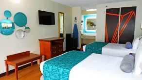 Howard Johnson by Wyndham Savannah GA - Room